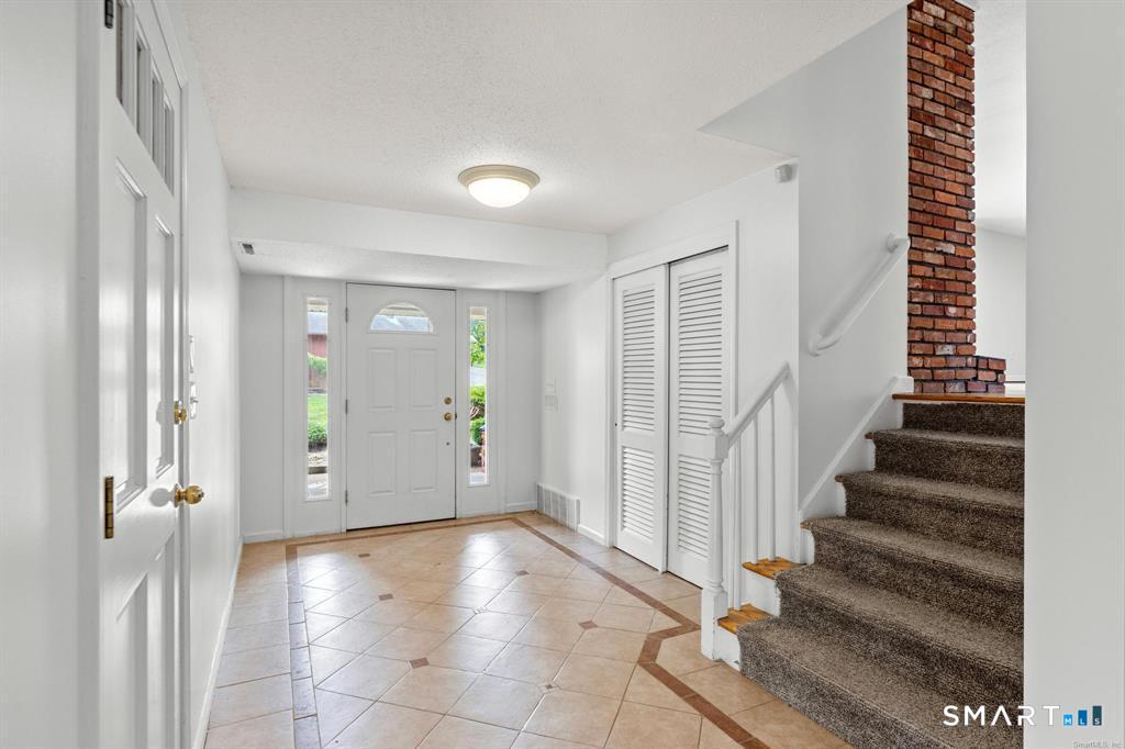 10 Eastwood Road West Hartford CT 06117