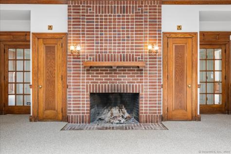 31 North Main Street Essex CT 06426