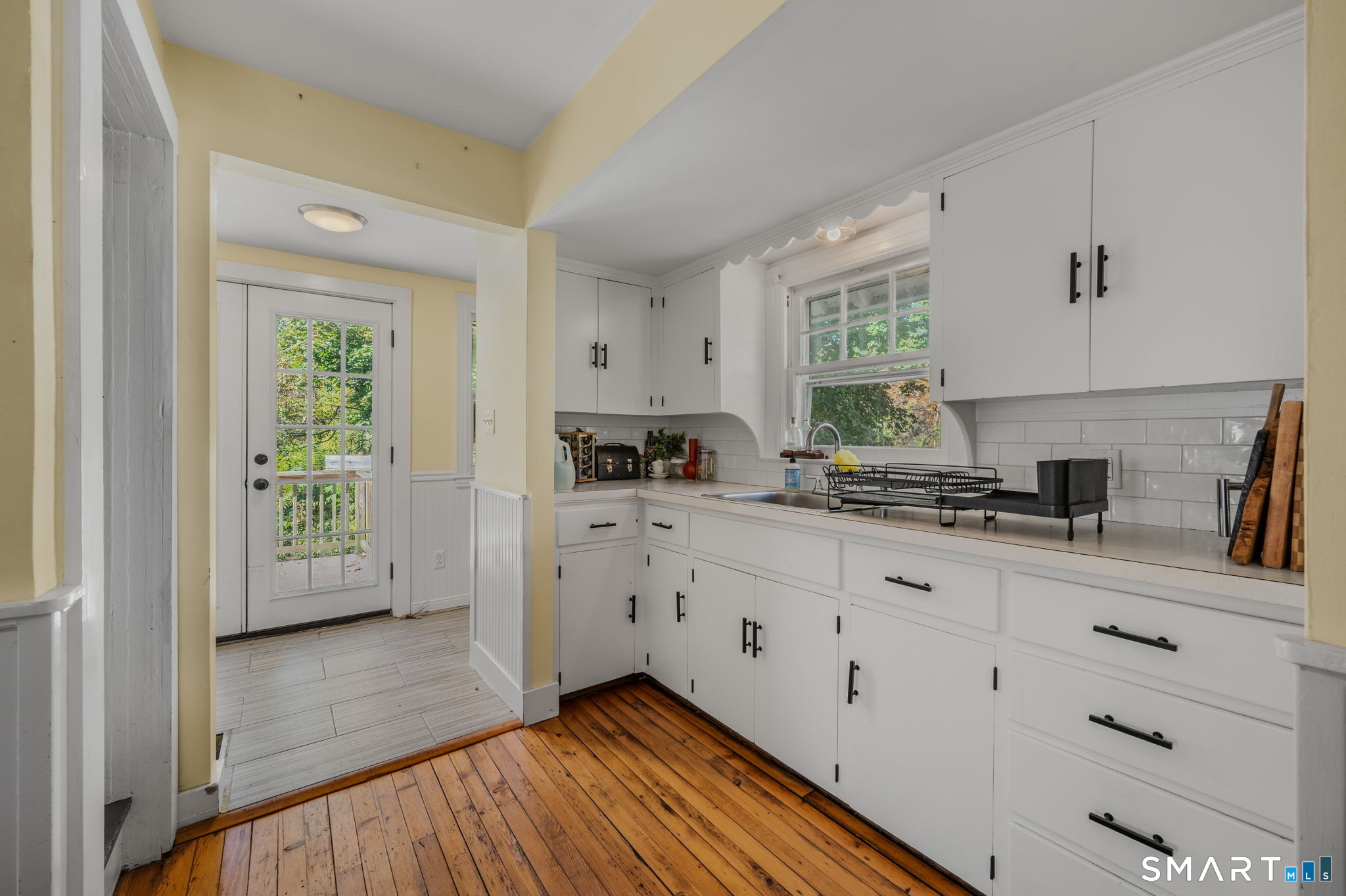 28 Blake Street Essex CT 06442