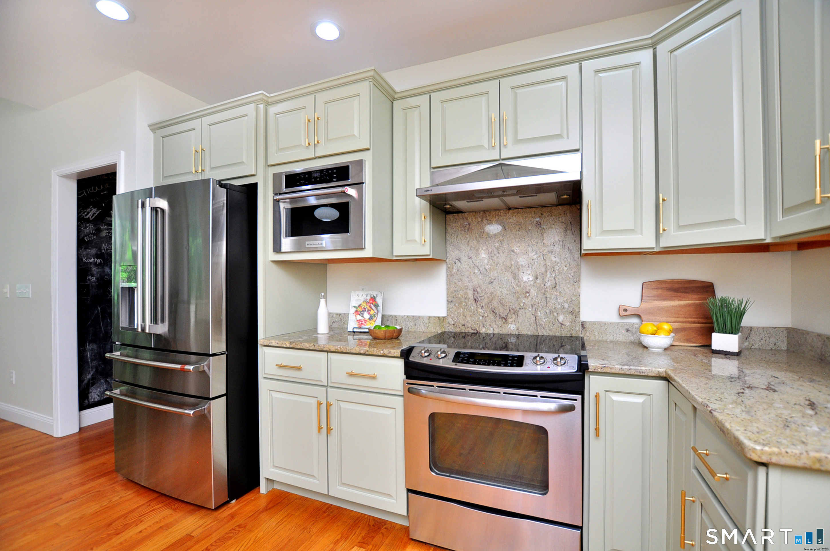22 Jubrey Drive Windsor CT 06095
