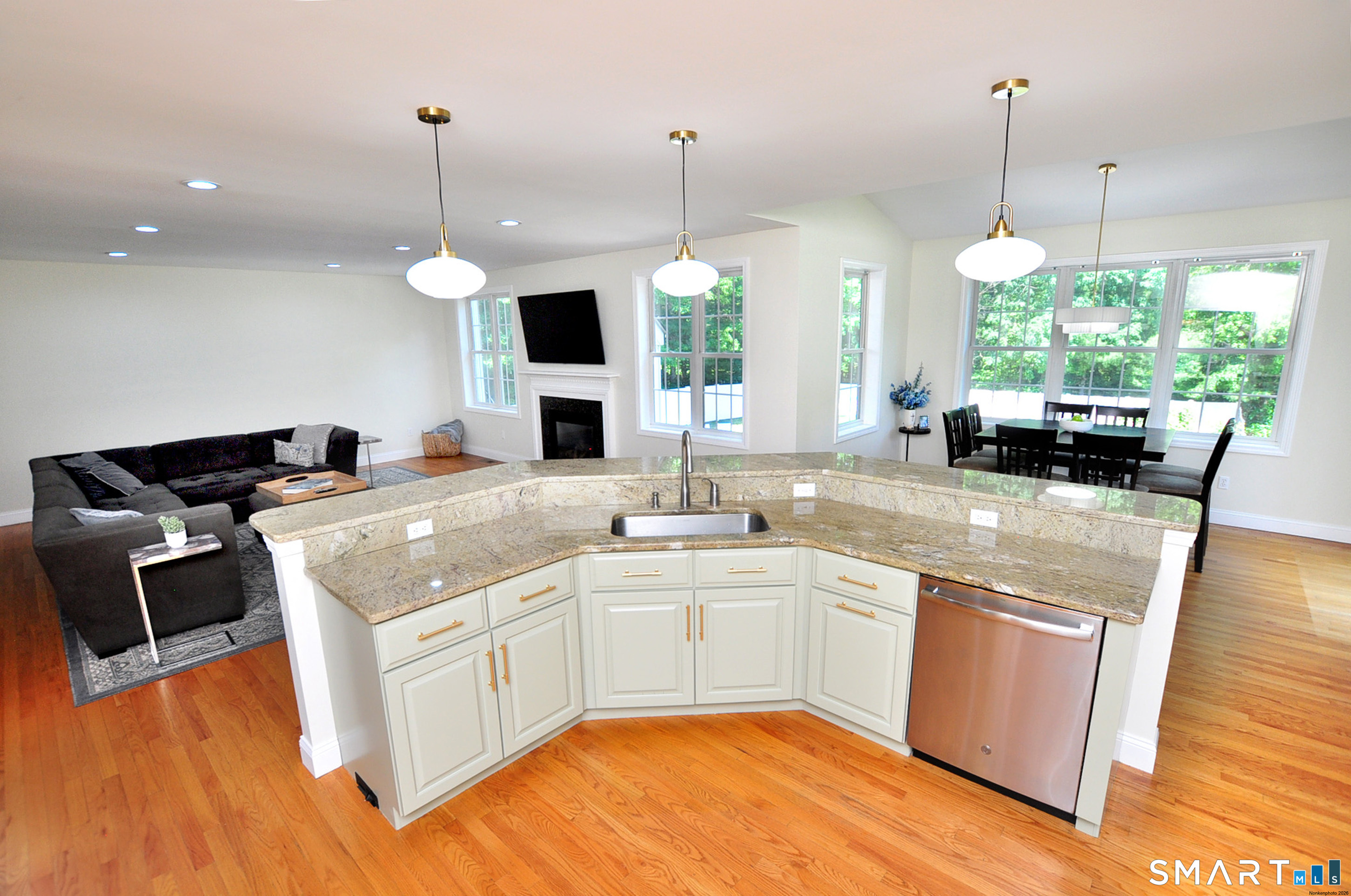 22 Jubrey Drive Windsor CT 06095