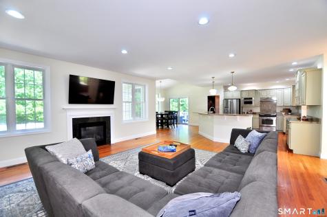 22 Jubrey Drive Windsor CT 06095