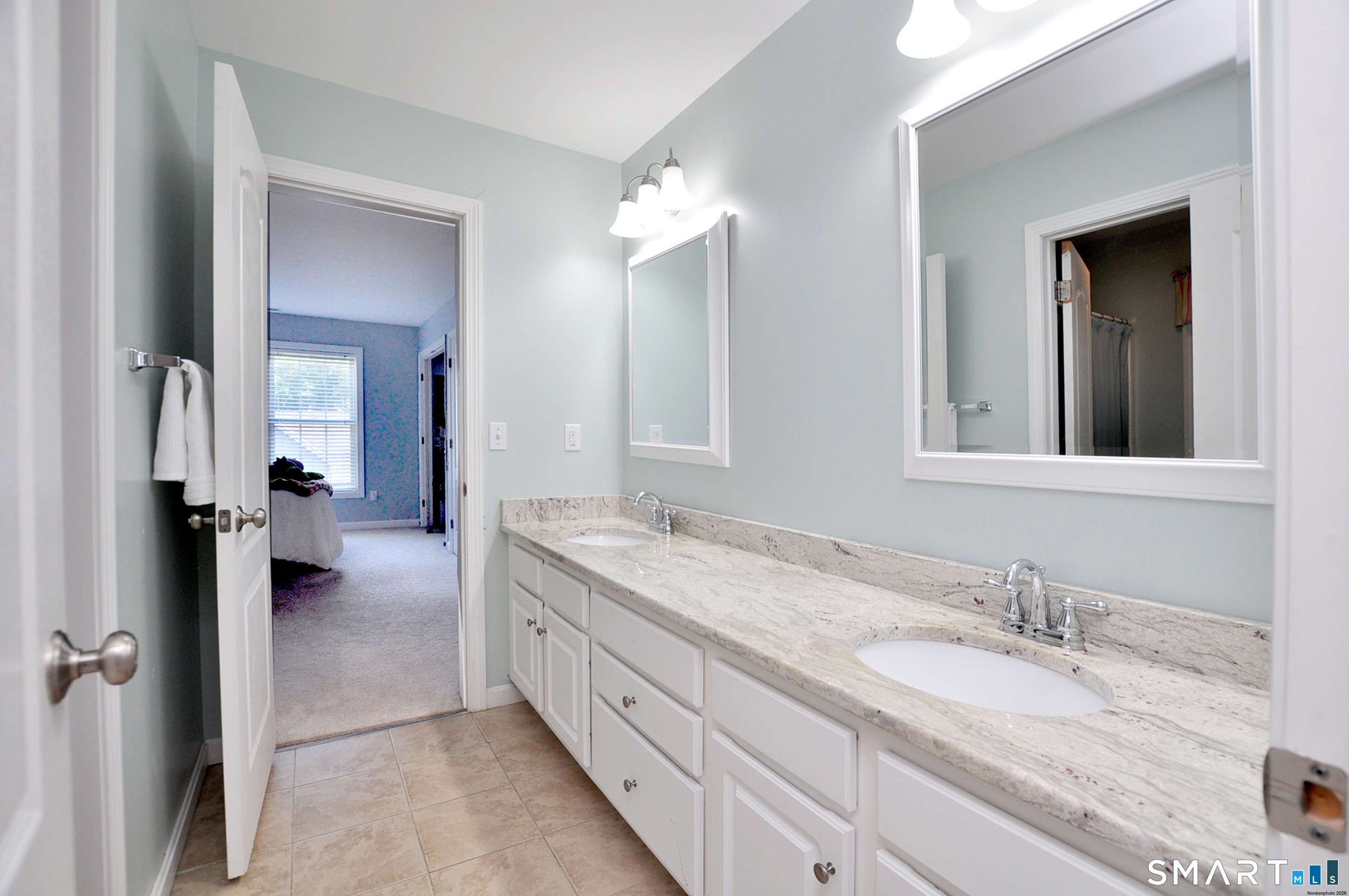 22 Jubrey Drive Windsor CT 06095