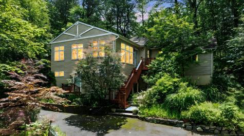 29 Carol Street Danbury CT 06810