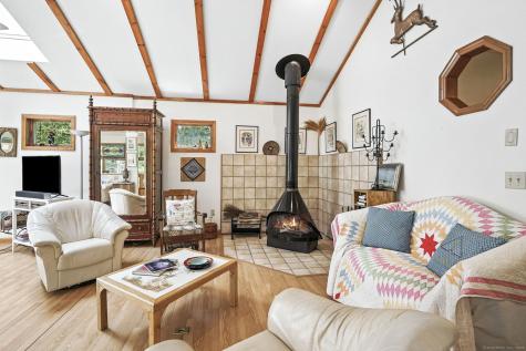 29 Carol Street Danbury CT 06810