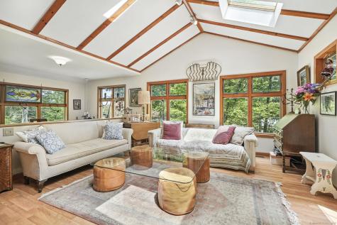 29 Carol Street Danbury CT 06810