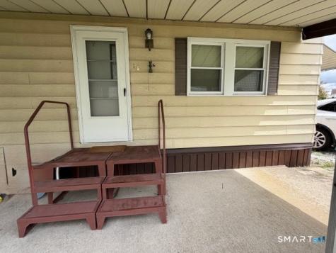 6 New Street Beacon Falls CT 06403