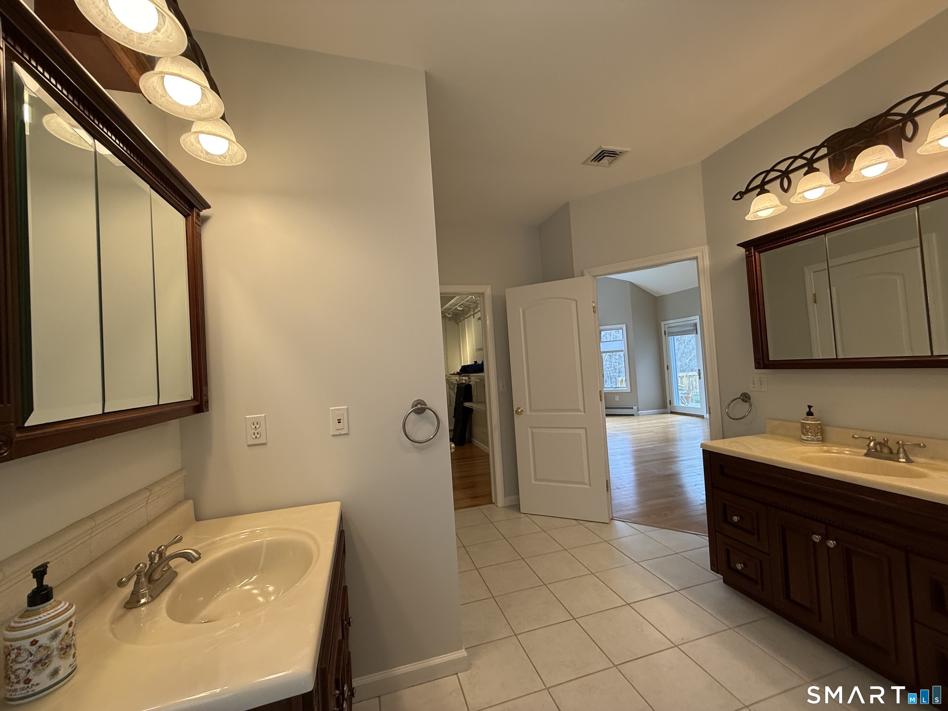 631 Avon Drive Orange CT 06477