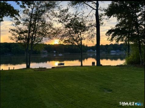 25 Lakeview Street Thompson CT 06277