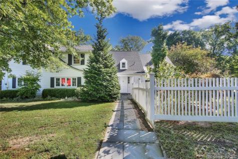 28 Porter Hill Road Middlebury CT 06762