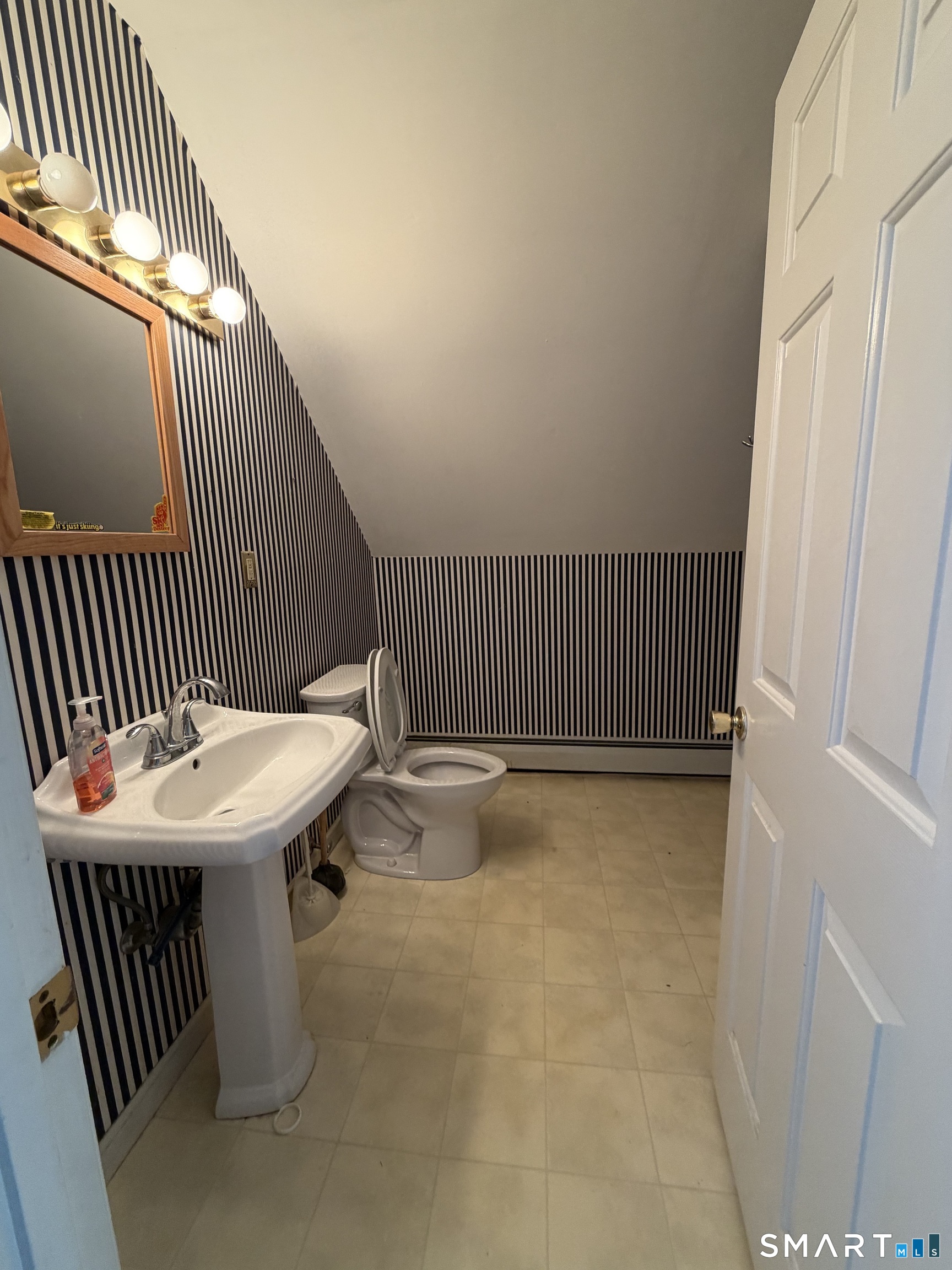 10 Ridge Road East Haddam CT 06423