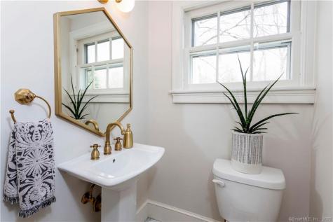 5 Riverview Drive Norwalk CT 06850