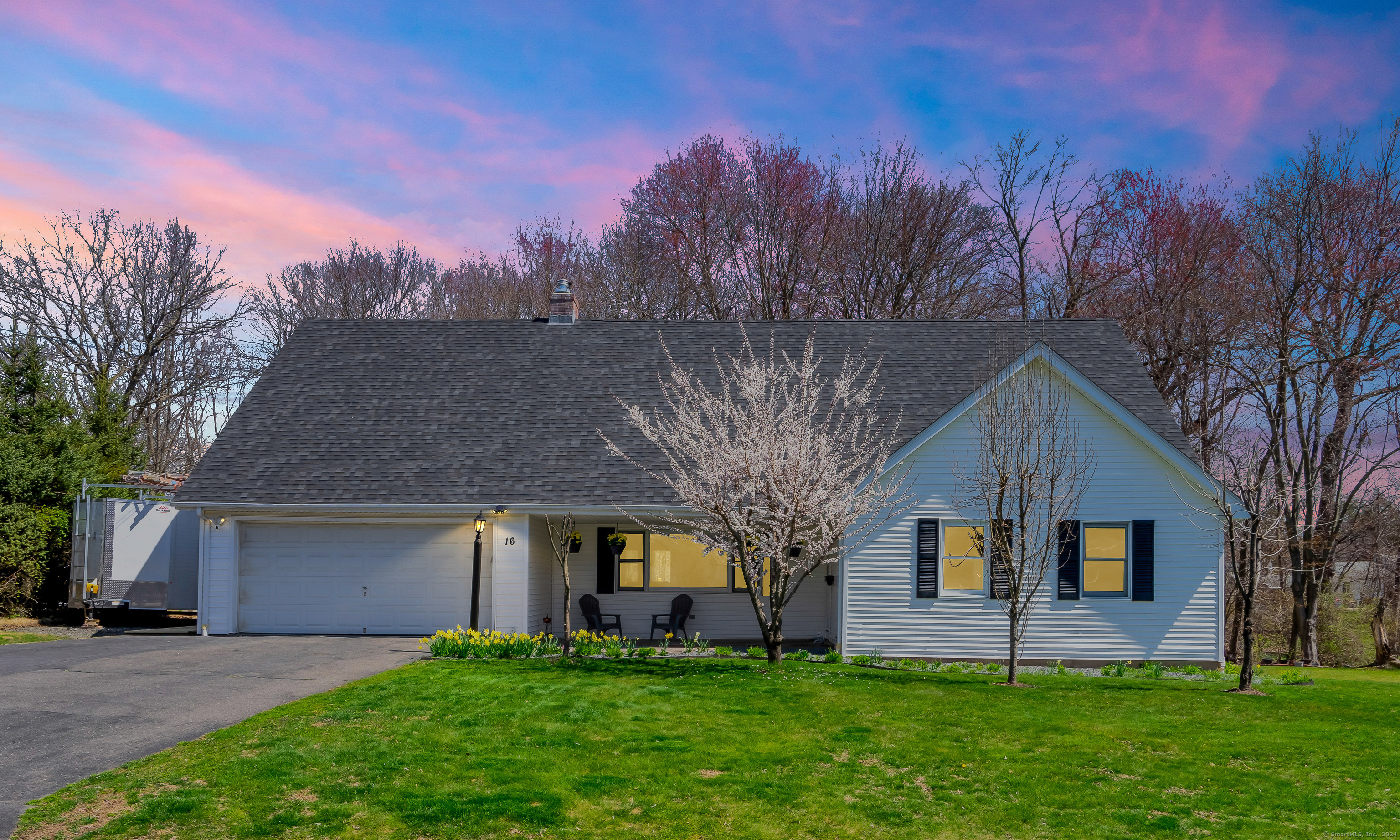 16 Chestnut Lane West Hartford CT 06110