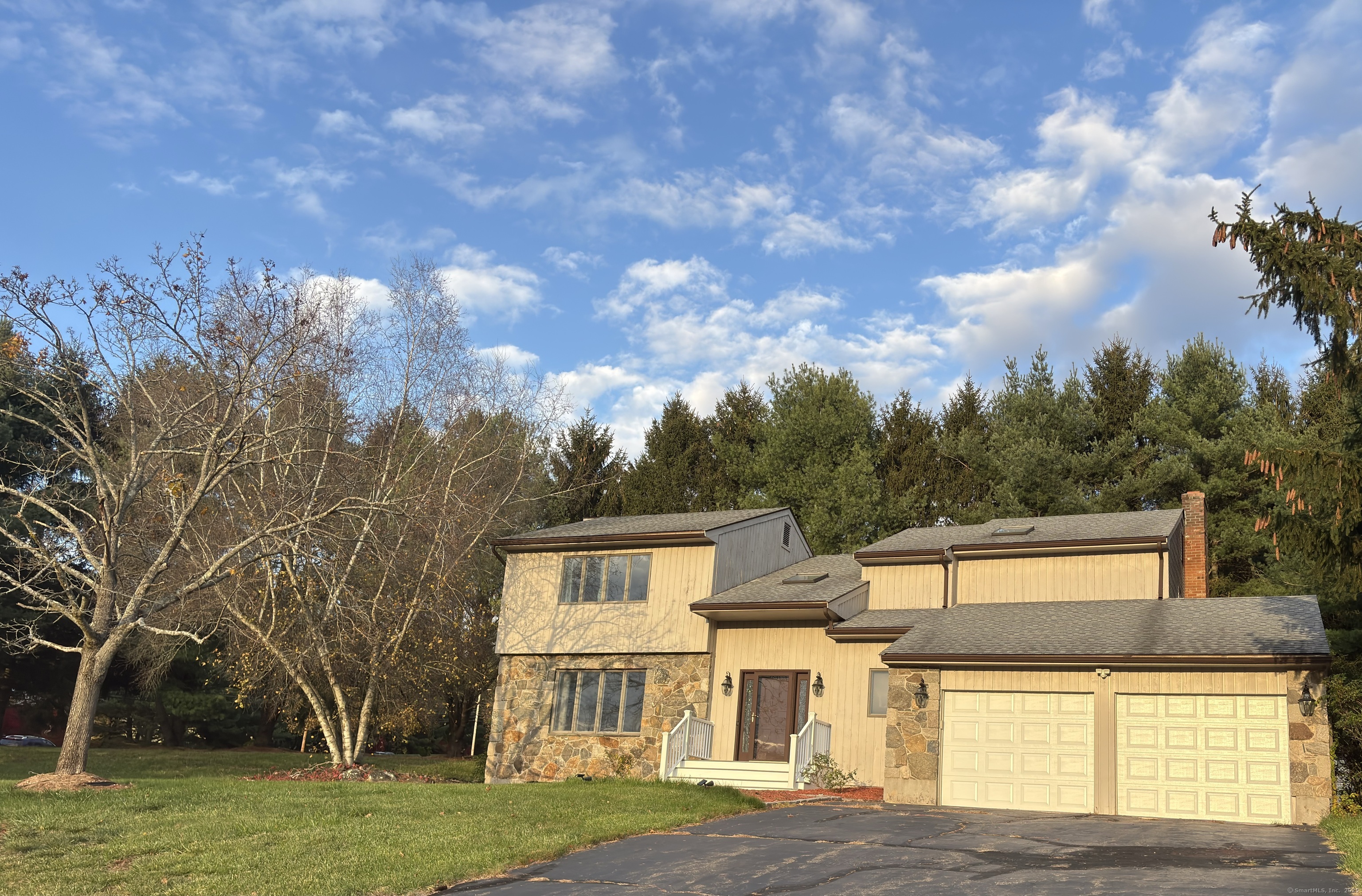 11 Kupchunos Road South Windsor CT 06074