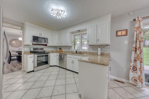 11 Kupchunos Road South Windsor CT 06074