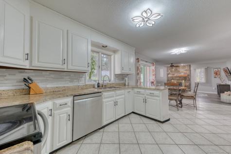 11 Kupchunos Road South Windsor CT 06074