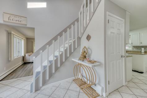 11 Kupchunos Road South Windsor CT 06074