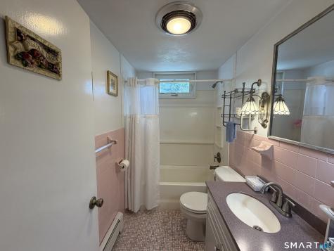 22 Overbrook Road North Haven CT 06473
