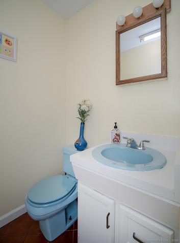1681 Litchfield Turnpike Woodbridge CT 06525