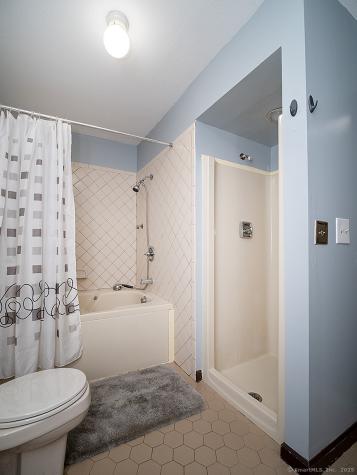 1681 Litchfield Turnpike Woodbridge CT 06525