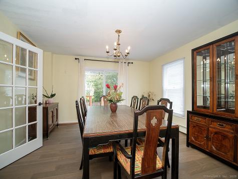 1681 Litchfield Turnpike Woodbridge CT 06525