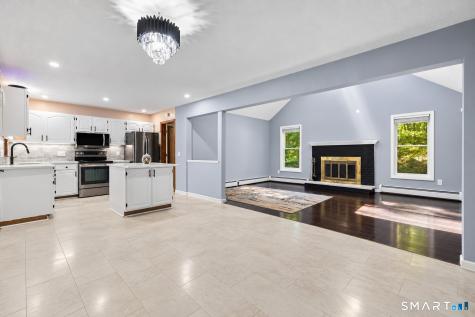 10 Quail Run Bloomfield CT 06002
