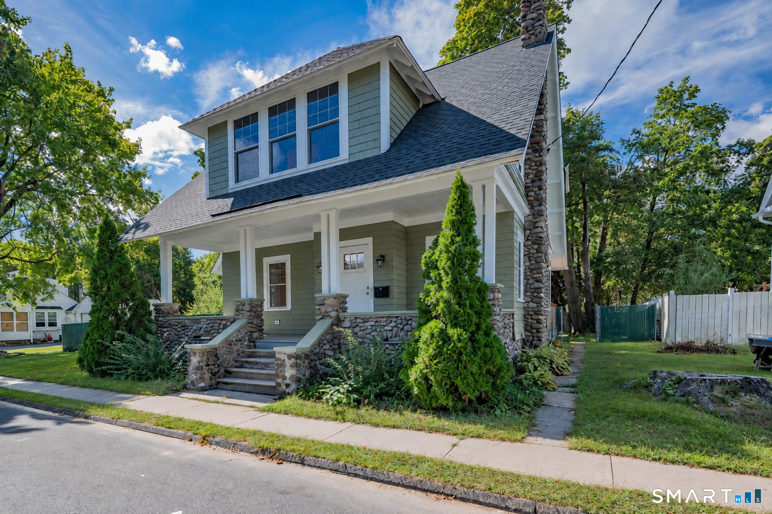 11 Strong Court Plainville CT 06062