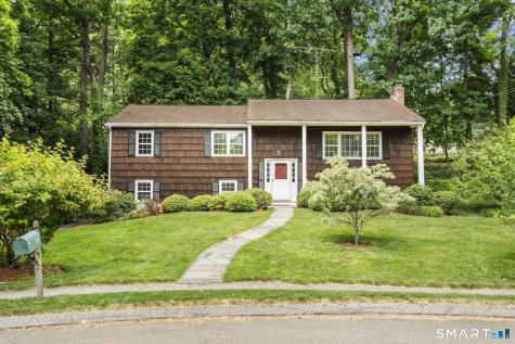 11 Lycett Court Norwalk CT 06850