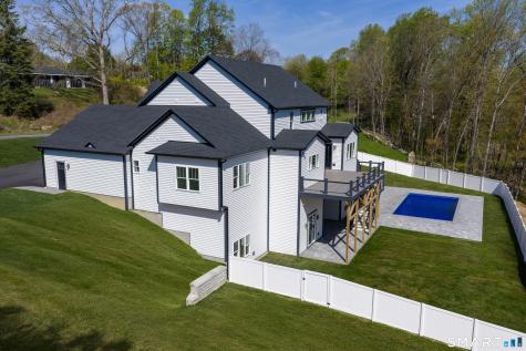 25 Hunting Ridge Road Brookfield CT 06804
