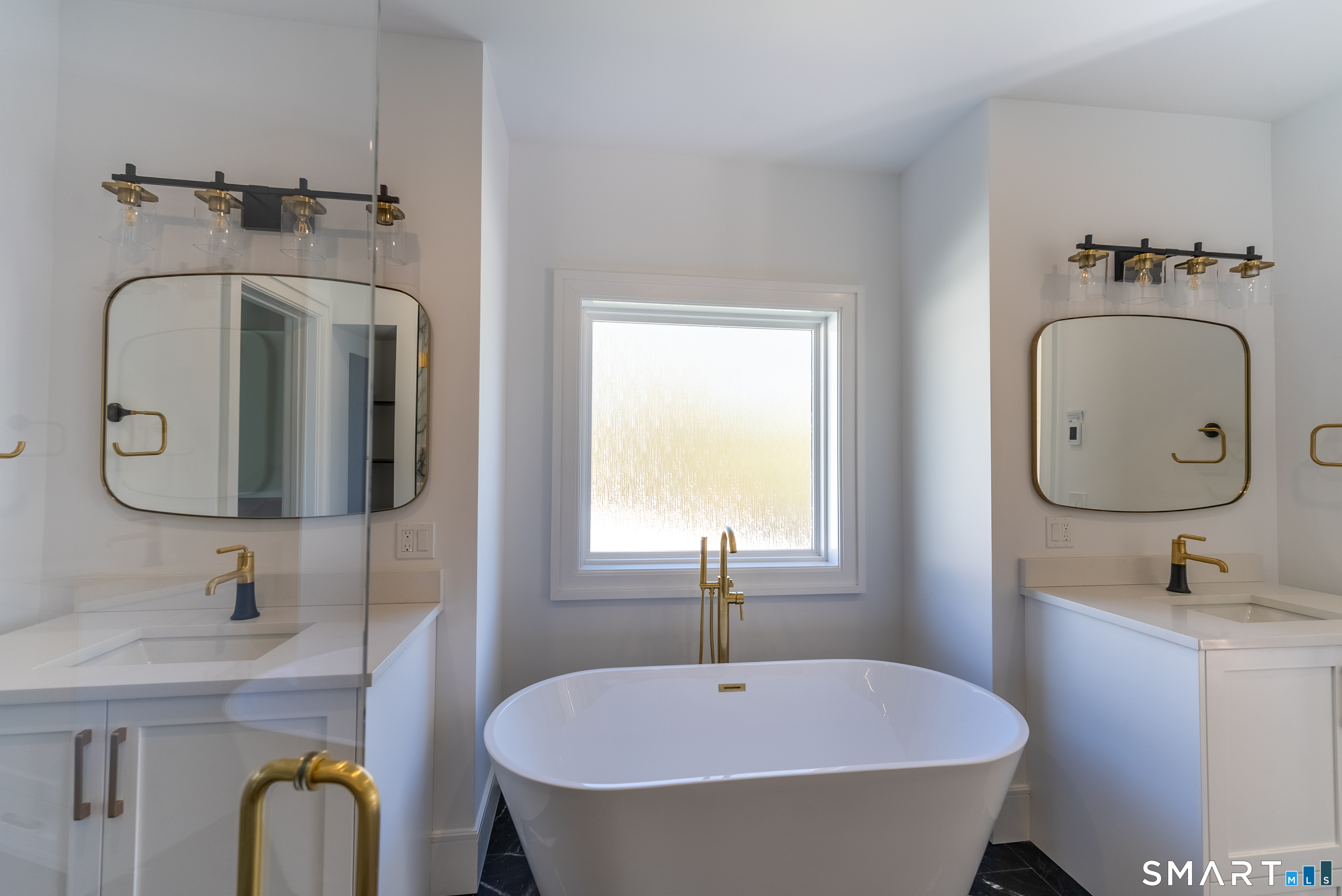 25 Hunting Ridge Road Brookfield CT 06804