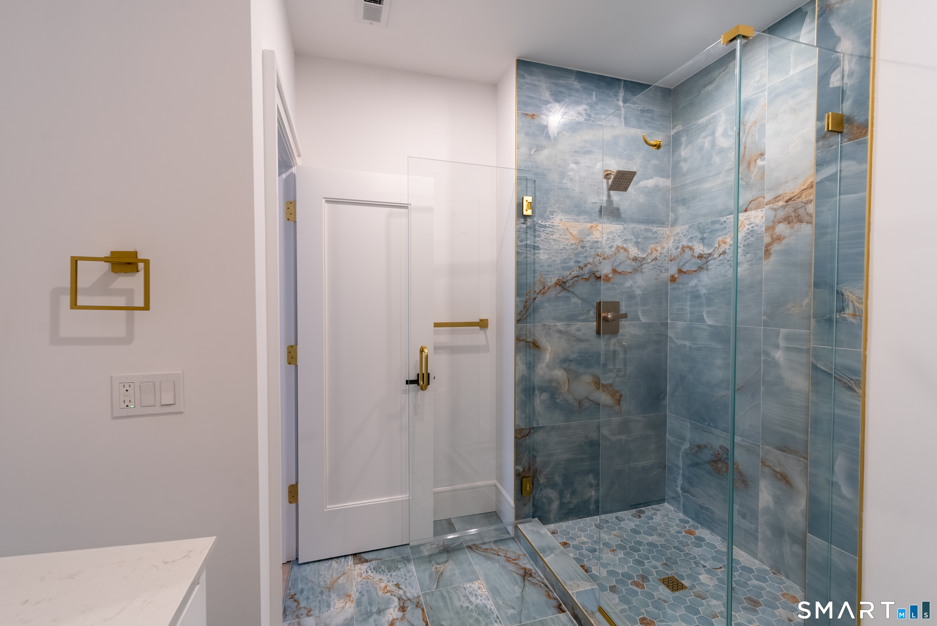 25 Hunting Ridge Road Brookfield CT 06804