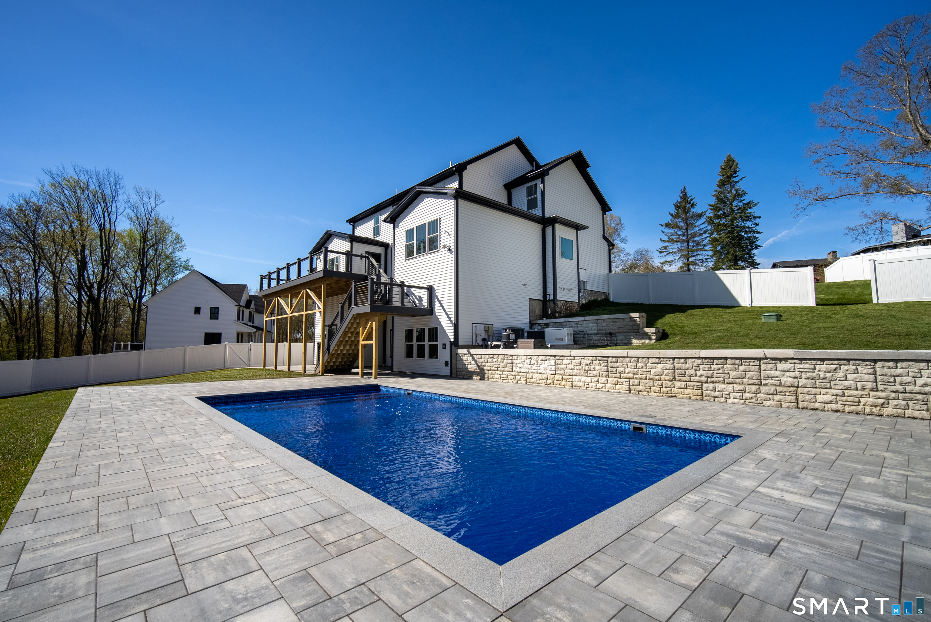 25 Hunting Ridge Road Brookfield CT 06804