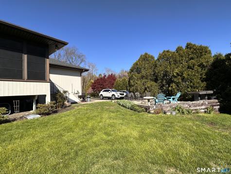 36 Marks Court Branford CT 06405