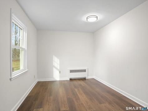 8 Raleigh Road Bridgeport CT 06606