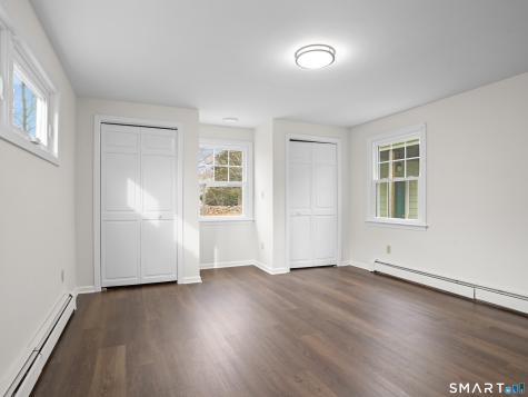 8 Raleigh Road Bridgeport CT 06606