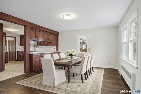 8 Raleigh Road Bridgeport CT 06606