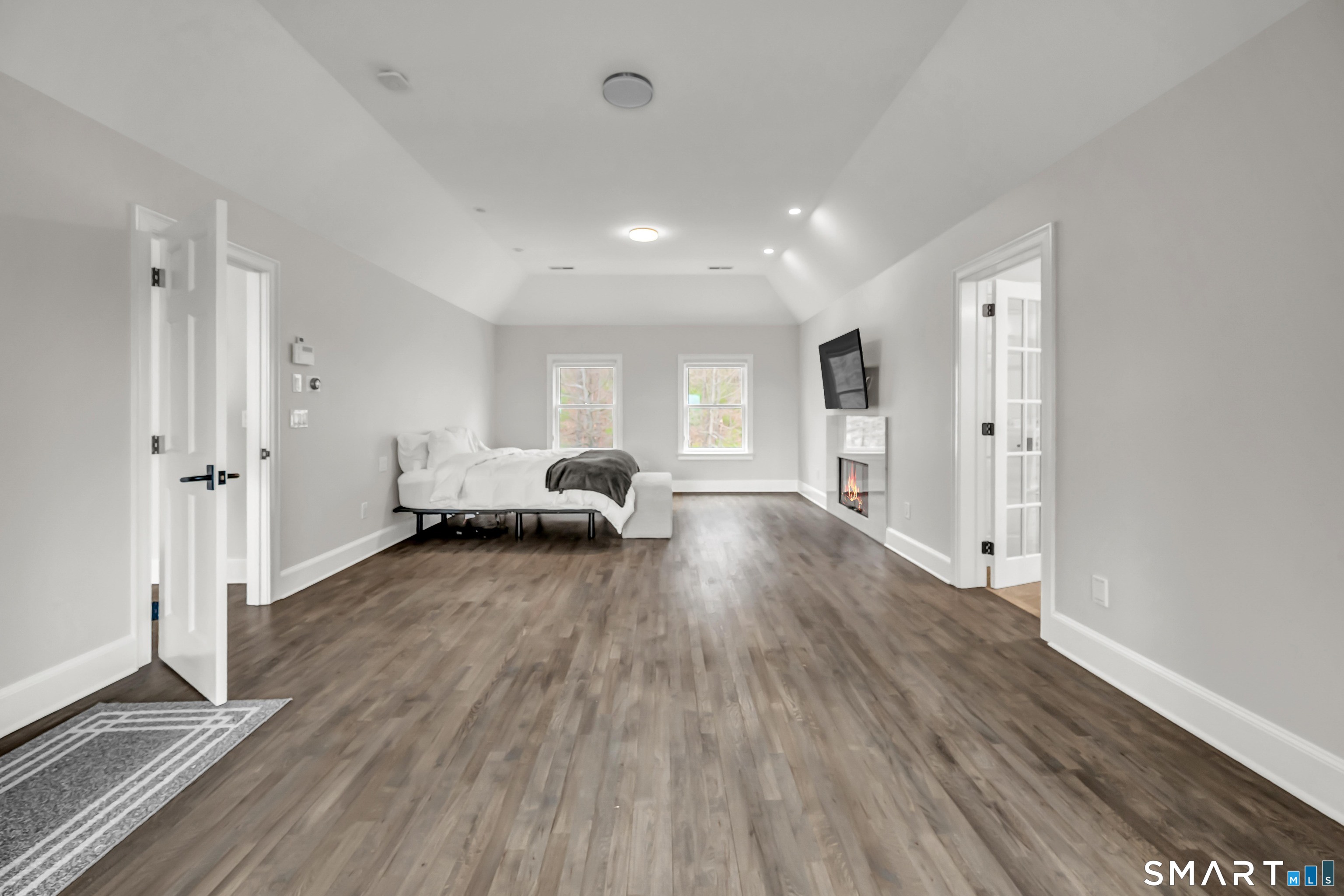 48 Coach Light Drive Woodbury CT 06798