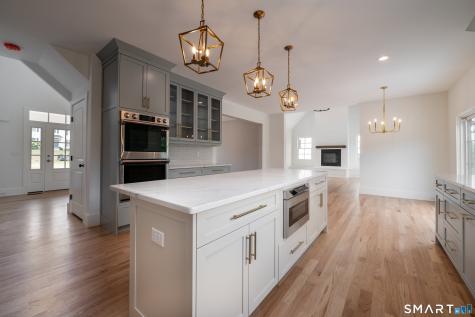 4 Pumpkin Grove East Lyme CT 06333