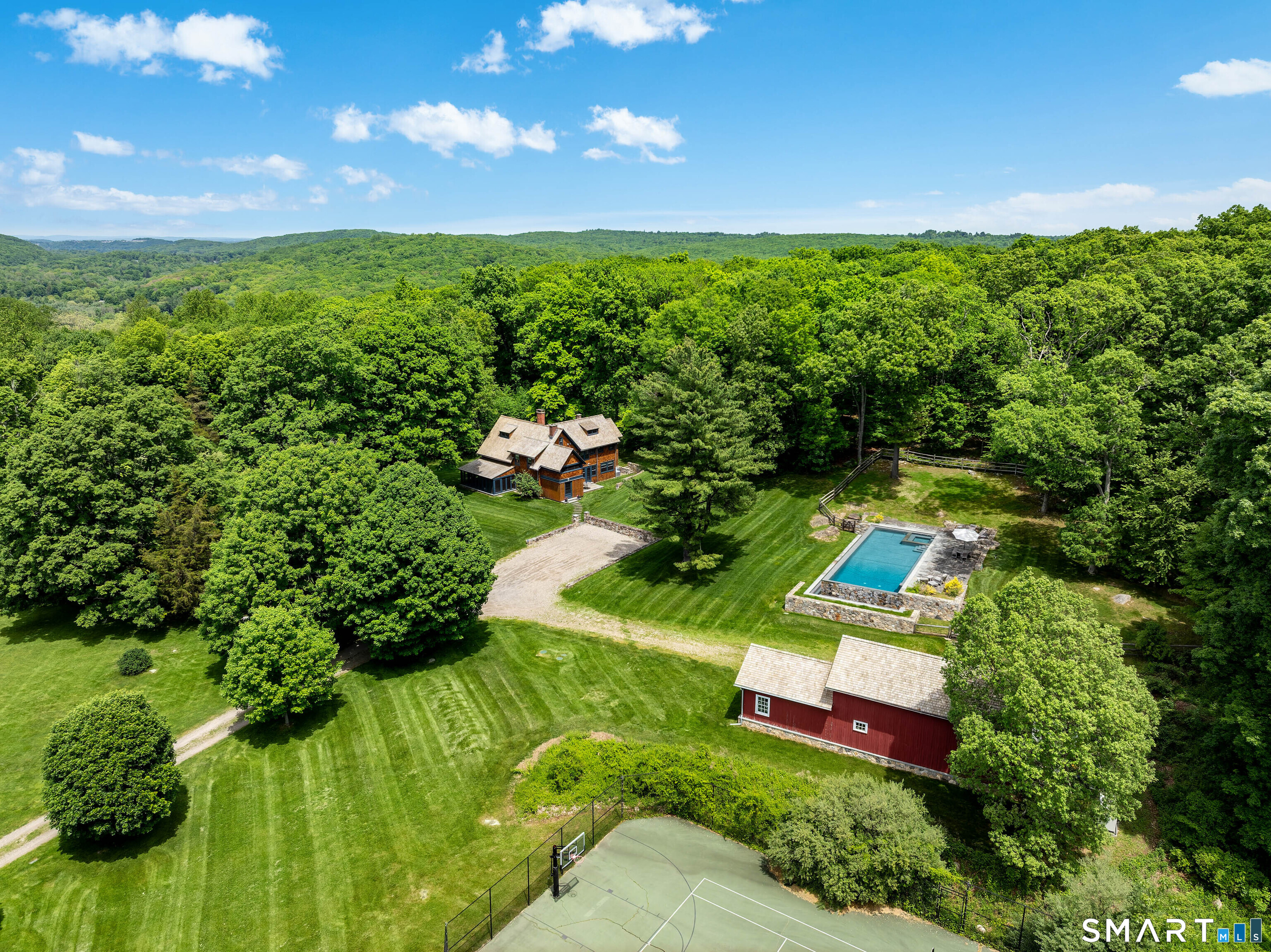 240 Umpawaug Road Redding CT 06896