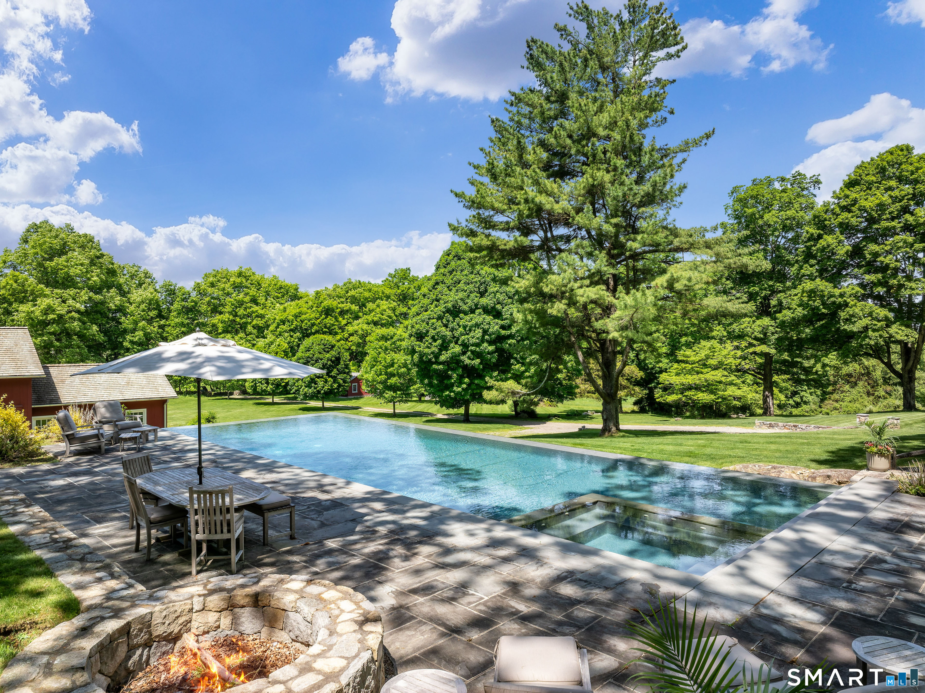 240 Umpawaug Road Redding CT 06896