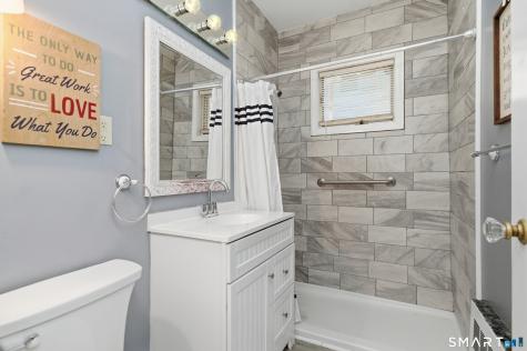62 Fennbrook Road West Hartford CT 06119
