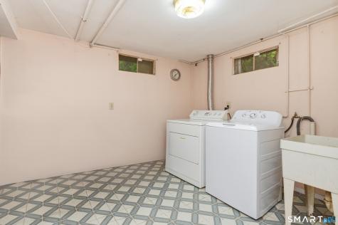 62 Fennbrook Road West Hartford CT 06119