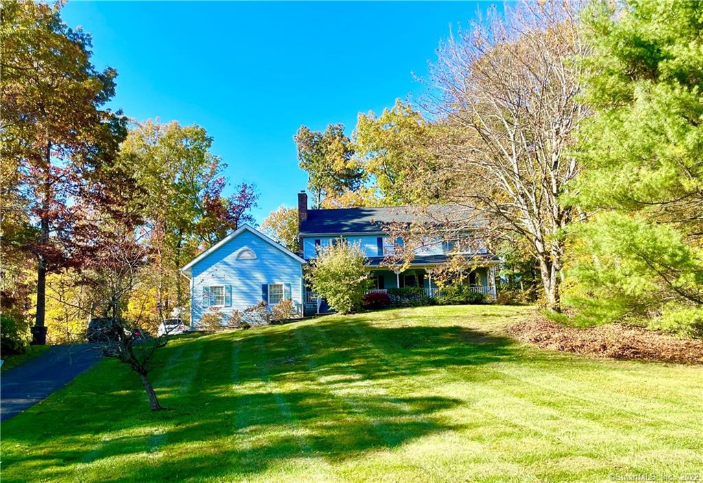 8 Greenknoll Drive Brookfield CT 06804