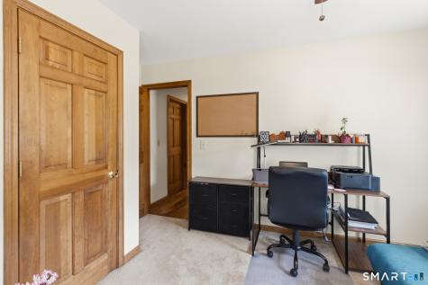 21 Markwood Road Manchester CT 06040