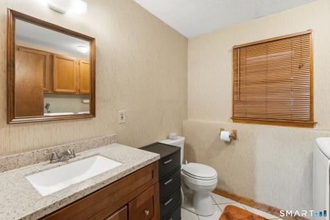 21 Markwood Road Manchester CT 06040