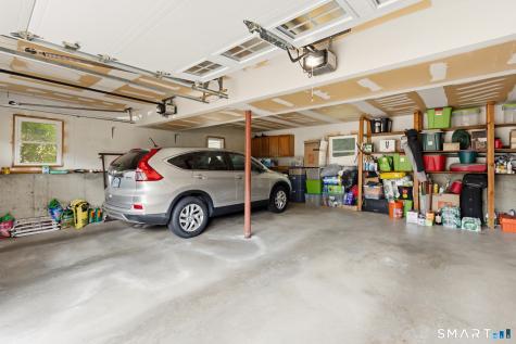 21 Markwood Road Manchester CT 06040