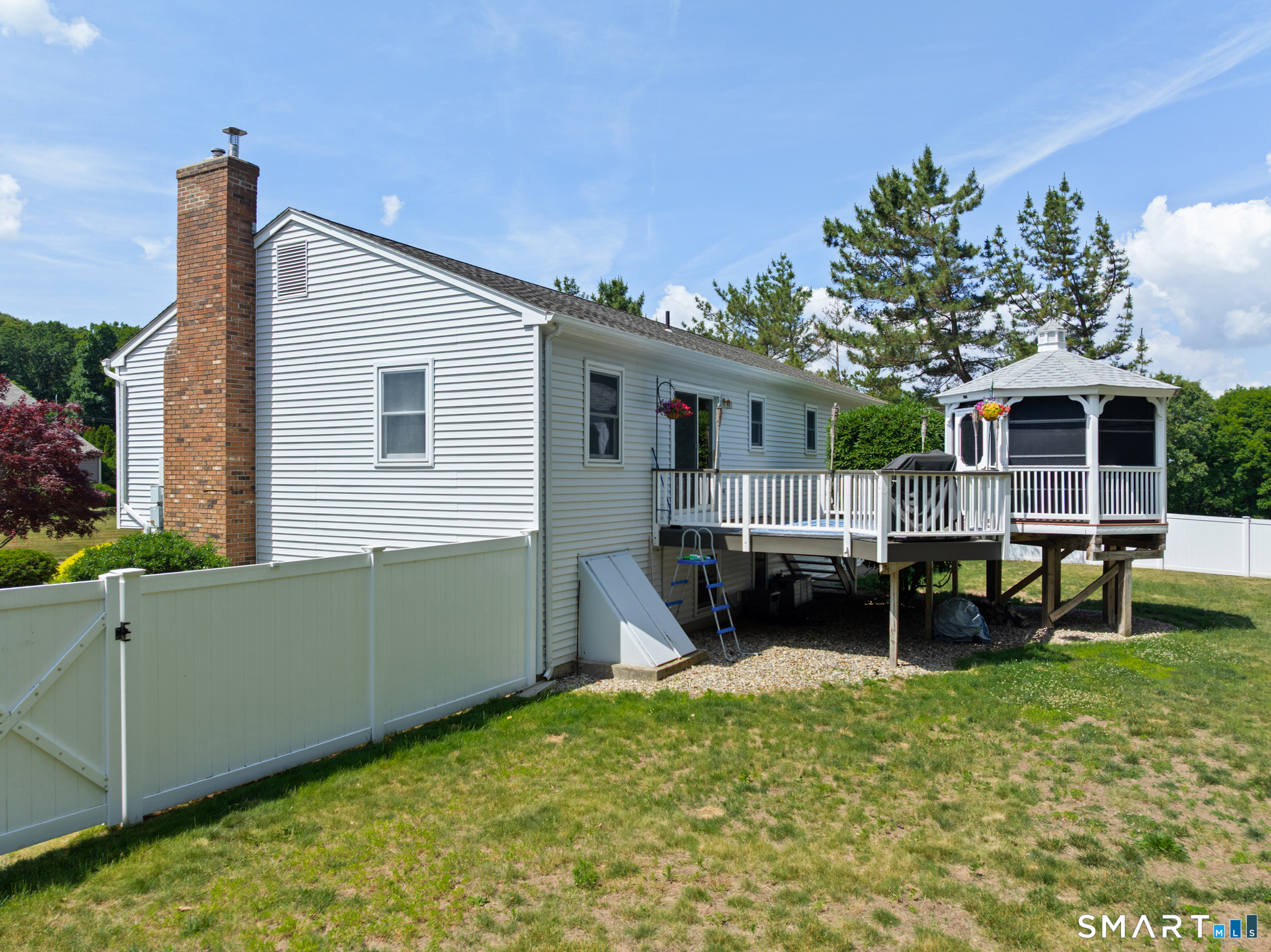 21 Markwood Road Manchester CT 06040