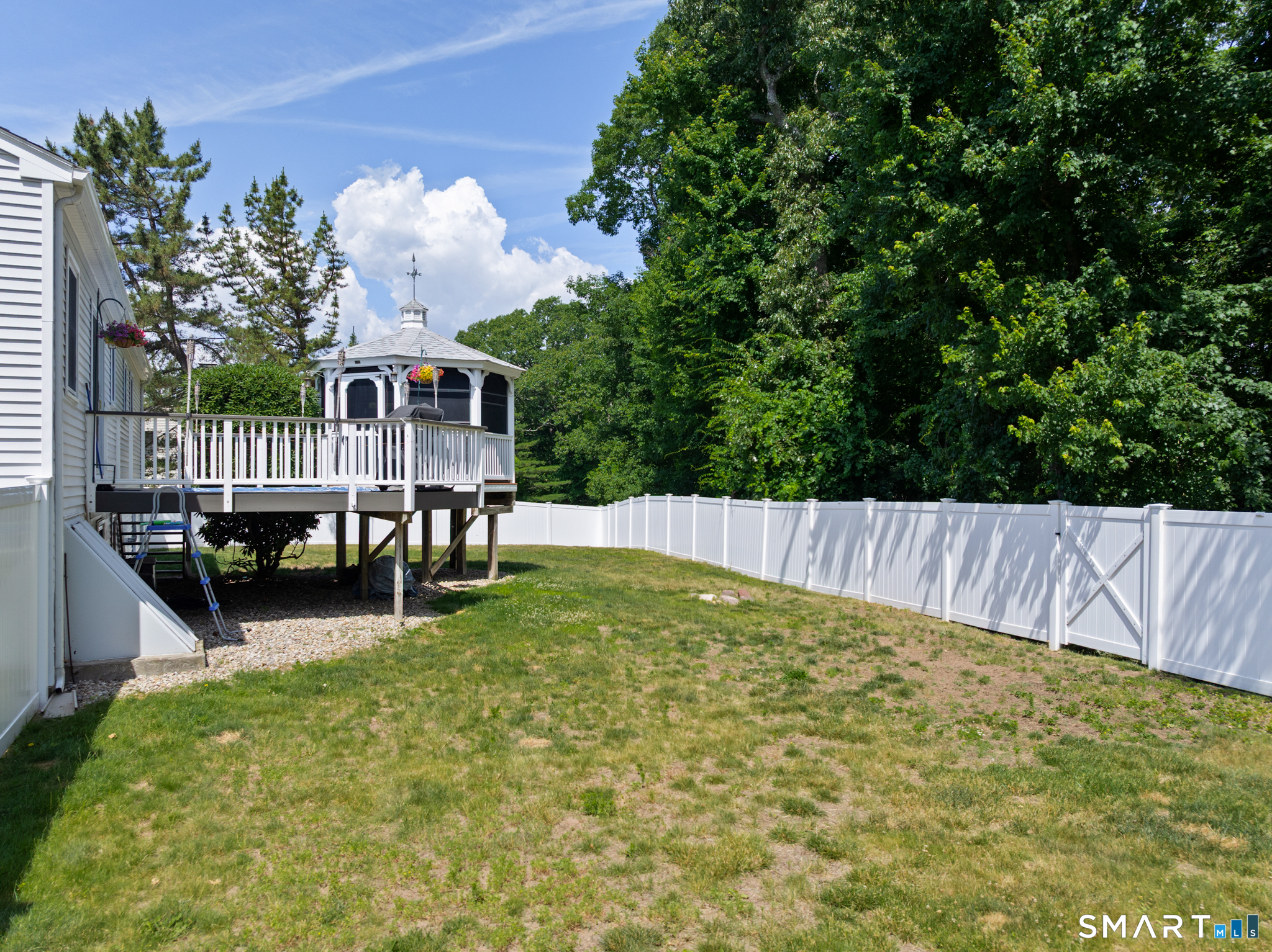 21 Markwood Road Manchester CT 06040