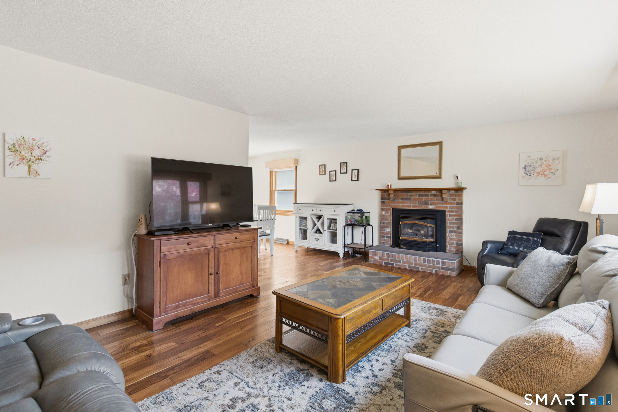 21 Markwood Road Manchester CT 06040