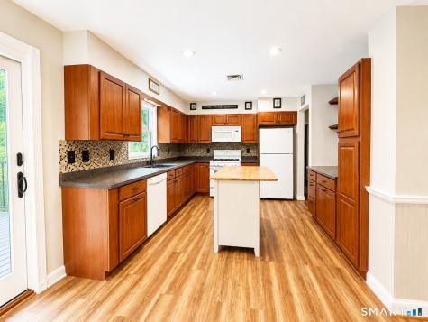 253 Great Plain Road Danbury CT 06811